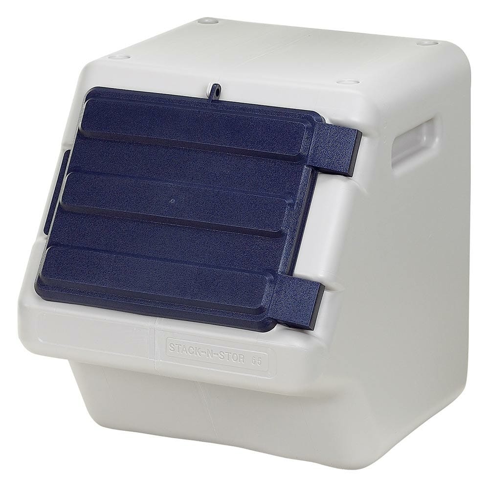 Bags on Board Hand Armor Extra Thick Dog Waste Bags take the yuck out of picking up dog poop and pet waste whether on a walk or in the backyard.